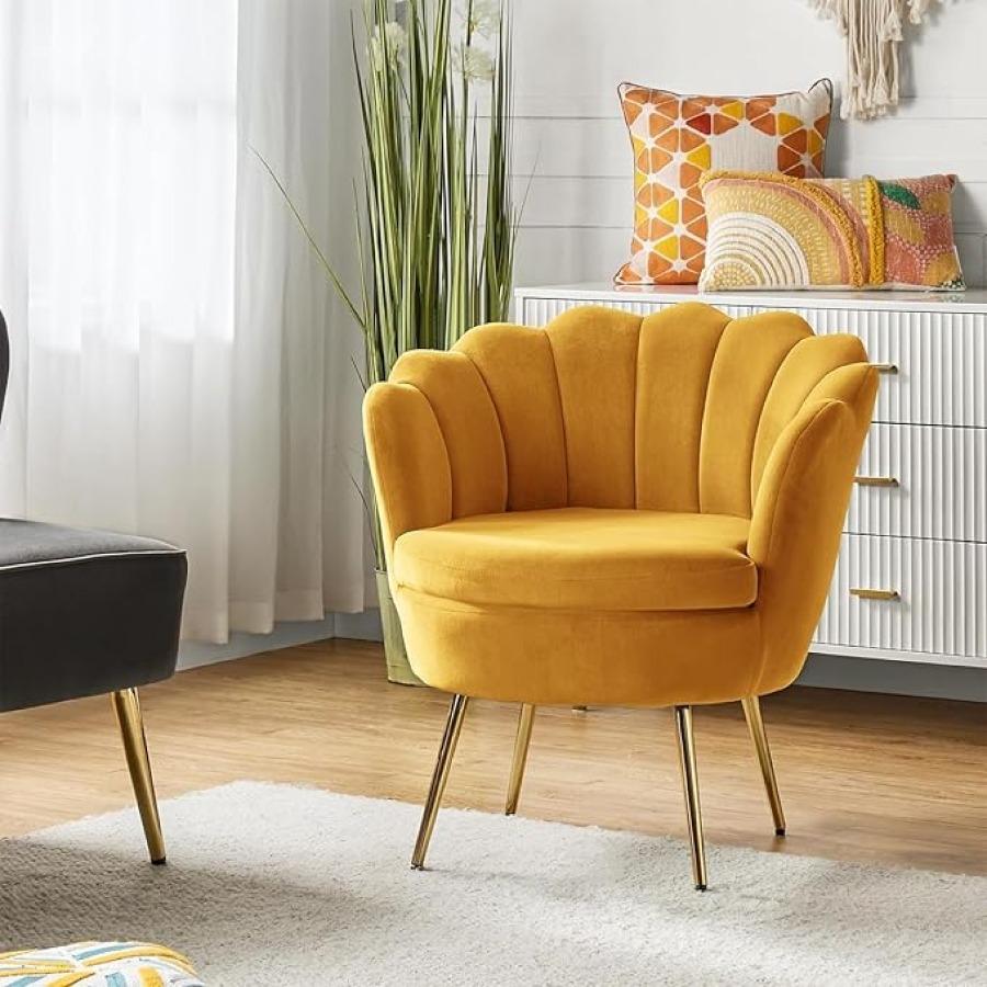 Floral Shaped Velvet Luxe Chair – Plush & Elegant